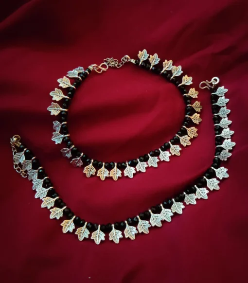 Glamaya Oxidised Leaf Trendy Anklet 3 GLAM-AN-OX-16F7-957878-30-3 Glamaya Oxidised Leaf Trendy Anklet 3 GLAM-AN-OX-16F7-957878-30-3