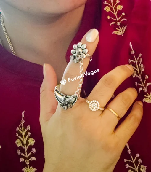 Glamaya Oxidized Premium Quality Chain Finger Ring 2 GLAM-RI-OX-5F7-873045-11-7 Glamaya Oxidized Premium Quality Chain Finger Ring 2 GLAM-RI-OX-5F7-873045-11-7
