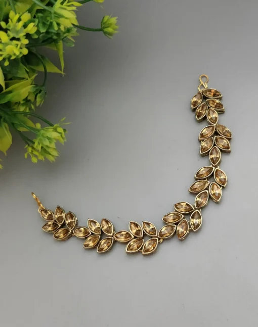 Glamaya Kundan Glass Stone Hair Accessories Tiara 2 GLAM-HA-KS-6F7-948351-15-9 Glamaya Kundan Glass Stone Hair Accessories Tiara 2 GLAM-HA-KS-6F7-948351-15-9