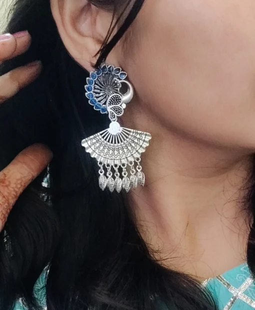 Glamaya Premium Silver Lookalike Peacock Earring Blue 2 GLAM-ER-OX-10-744071-18-5 Glamaya Premium Silver Lookalike Peacock Earring Blue 2 GLAM-ER-OX-10-744071-18-5
