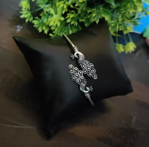 Glamaya Oxidized Adjustable Silver Lookalike Bracelet 06 1 GLAM-BB-OX-15-923115-32-2