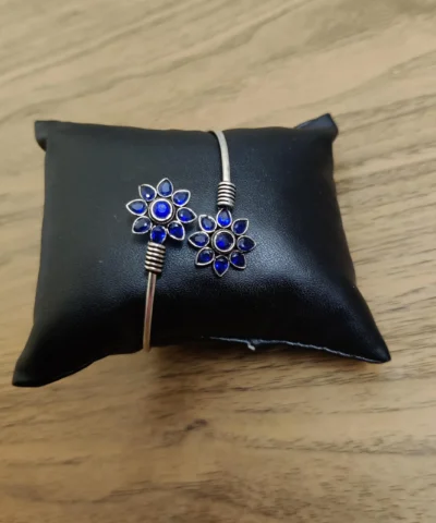 Glamaya Oxidized Blue Stone Adjustable Silver Lookalike Bracelet 1 GLAM-BB-ST-5F7-258268-11-7