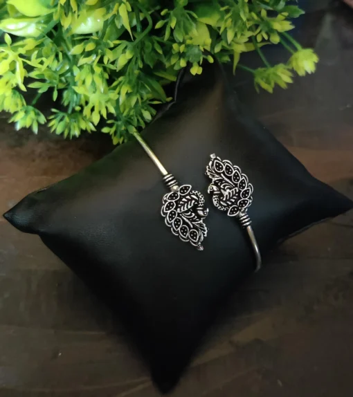 Glamaya Oxidized Adjustable Silver Lookalike Bracelet 07 1 GLAM-BB-OX-15-573928-32-2