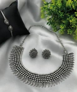 Glamaya Oxidized Choker Necklace Earring And Bracelet Combo Set 04 1 GLAM-CN-OX-63F3-809211-100-3