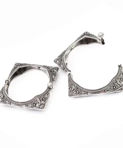 Glamaya Exquisite Oxidised Antique Square Bangles - Traditional Elegance For Women 1 GLAM-BB-OX-28-981236-43-10