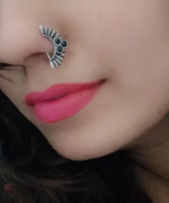 Glamaya Antique Stone Silver Nose Pins For Girls – Online India 7 GLAM-NP-ST-2-642707-5-5 Glamaya Antique Stone Silver Nose Pins For Girls - Online India 7 GLAM-NP-ST-2-642707-5-5