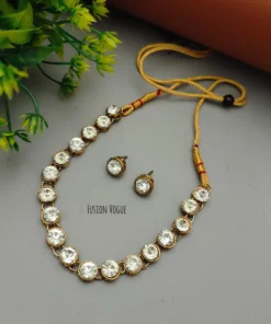 Glamaya Exquisite Kundan Glass Choker Set 1 GLAM-CN-KS-3F8-501651-8-8