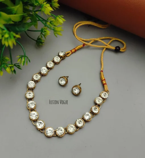 Glamaya Exquisite Kundan Glass Choker Set 1 GLAM-CN-KS-3F8-501651-8-8