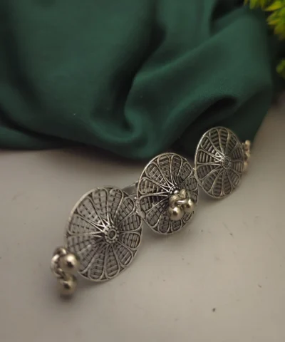 Glamaya Adjustable Trendy Oxidised Finger Ring For Stylish Women 1 GLAM-RI-OX-25-390457-45-2