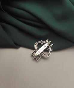 Glamaya Stylish Oxidized Brooch For Saree & Dupatta - Trendy Women's Accessories 2 GLAM-WB-OX-6F1-853369-10-9