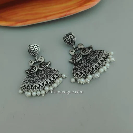 Glamaya Peacock Feather Lightweight Danglers: Elegant Indian Design 1 GLAM-ER-OX-14F4-772694-22-9