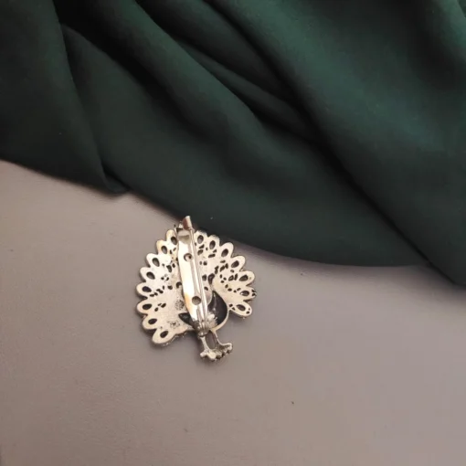 Glamaya Indian Statement Oxidised Brooch Set For Saree & Dupatta 2 GLAM-WB-OX-27F5-468772-45-2 Glamaya Indian Statement Oxidised Brooch Set For Saree & Dupatta 2 GLAM-WB-OX-27F5-468772-45-2