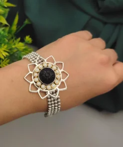 Glamaya Black Oxidised Flower Bracelet: Floral Elegance 2 GLAM-BB-OX-25-975733-41-4
