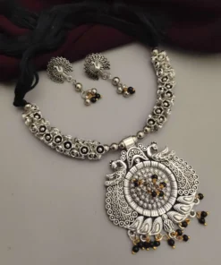 Glamaya Exquisite Peacock Black Beads Rose Choker Set 1 GLAM-CN-BE-3-798344-9-5