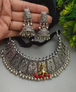 Glamaya Red Kundan Beads Choker Set - Traditional Indian Elegance 1 GLAM-CN-KU-30-813769-49-5