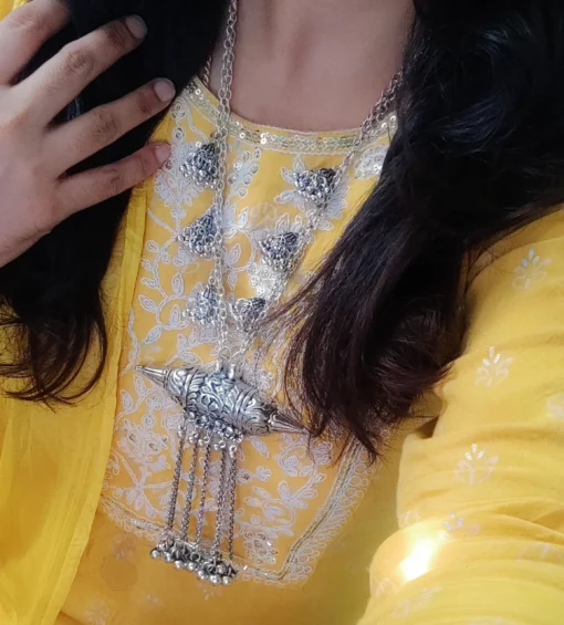 Glamaya Stylish Oxidised Jhumki Chain Necklace – Trendy Design For Women 2 GLAM-NE-OX-45-905789-75-4 Glamaya Stylish Oxidised Jhumki Chain Necklace - Trendy Design For Women 2 GLAM-NE-OX-45-905789-75-4