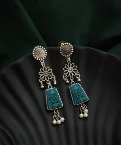 Glamaya Trendy Lightweight Oxidised Silver Earrings For Everyday Wear 1 GLAM-ER-OX-12-454976-27-5