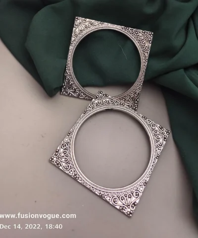 Glamaya Stylish Lightweight Oxidised Square Bangles - Perfect For Everyday Wear! 1 GLAM-BB-OX-50-726402-82-2