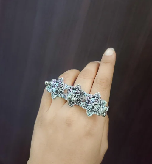 Glamaya Adjustable Oxidised Trendy Finger Ring: Stylish Fashion Statement 2 GLAM-RI-OX-5F6-277664-10-9 Glamaya Adjustable Oxidised Trendy Finger Ring: Stylish Fashion Statement 2 GLAM-RI-OX-5F6-277664-10-9