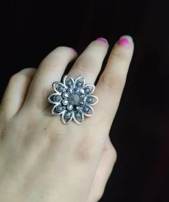 Glamaya Stylish Adjustable Silver Finger Ring For Women - Trendy & Unique Design 1 GLAM-RI-OX-6F4-622767-11-7