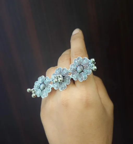 Glamaya Stylish Adjustable Oxidised Finger Ring For Trendy Girls 2 GLAM-RI-OX-10-589600-18-5 Glamaya Stylish Adjustable Oxidised Finger Ring For Trendy Girls 2 GLAM-RI-OX-10-589600-18-5