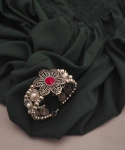 Glamaya Floral Pearl Adjustable Bracelet For Stylish Women 3 GLAM-BB-PE-25-255097-45-2