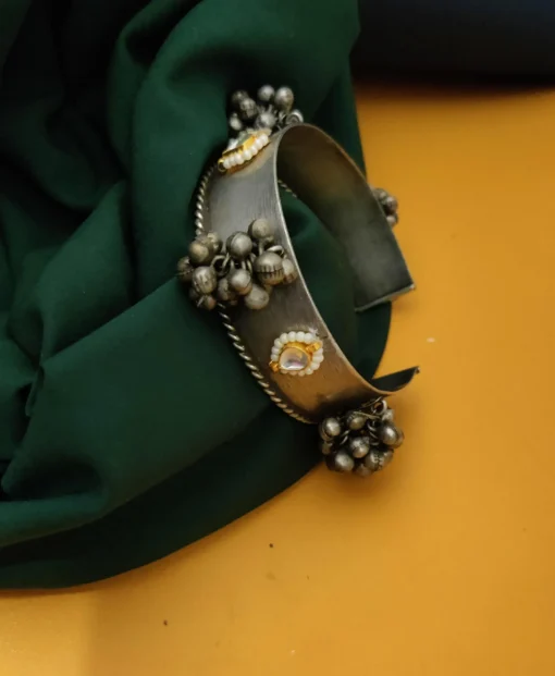 Glamaya Chic Antique Fusion Silver Bracelet For Women 2 GLAM-BB-BP-60-902254-110-5 Glamaya Chic Antique Fusion Silver Bracelet For Women 2 GLAM-BB-BP-60-902254-110-5