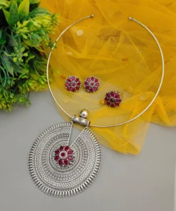 Glamaya Red Oxidised Hasli Necklace Set 1 GLAM-CN-OX-43F3-444168-66-3