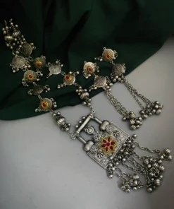 Glamaya Elegant Red Stone Antique Necklace 1 GLAM-NE-ST-37F5-556984-50-6