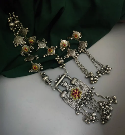 Glamaya Elegant Red Stone Antique Necklace 1 GLAM-NE-ST-37F5-556984-50-6