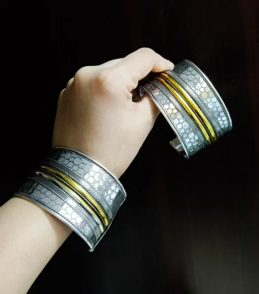 Glamaya Chic Adjustable Two Tone Bracelet: Trendy Oxidised Design For Women 1 GLAM-BB-TT-25-316075-43-10