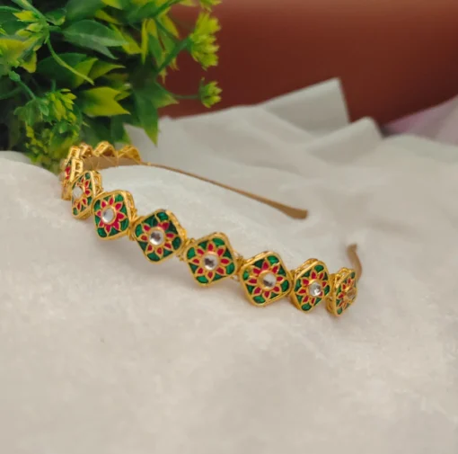 Glamaya Sparkle & Shine: Trendy Embellished Hairbands 1 GLAM-HA-ME-30-888147-49-5