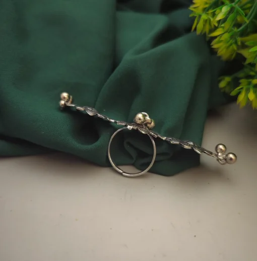 Glamaya Adjustable Oxidised Trendy Finger Ring: Stylish Fashion Statement 3 GLAM-RI-OX-5F6-277664-10-9 Glamaya Adjustable Oxidised Trendy Finger Ring: Stylish Fashion Statement 3 GLAM-RI-OX-5F6-277664-10-9