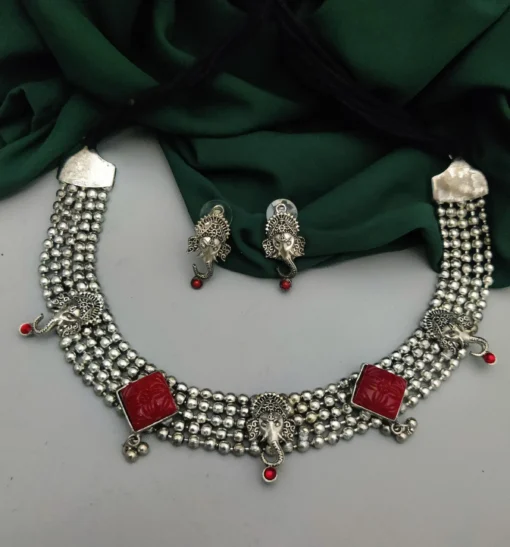 Glamaya Red Oxidised Genasha Stone Necklace Earring Set - Trendy Ethnic Jewelry For Women 1 GLAM-CN-ST-30-628591-49-5