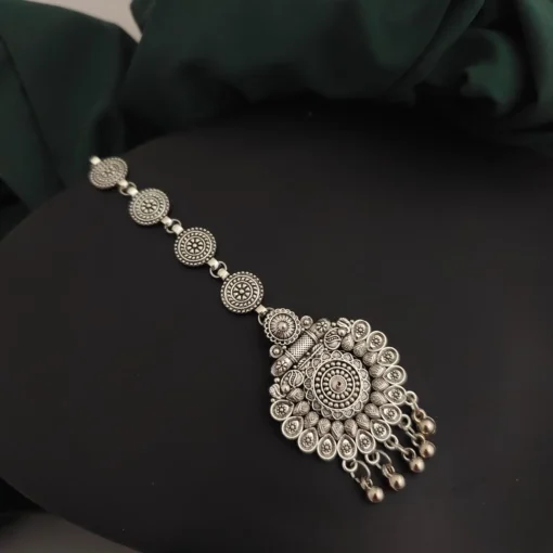 Glamaya Sparkling Traditional Oxidized Maangtikka 1 GLAM-HA-OX-5F7-049973-11-7