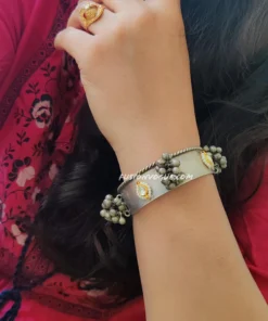 Glamaya Chic Antique Fusion Silver Bracelet For Women 1 GLAM-BB-BP-60-902254-110-5