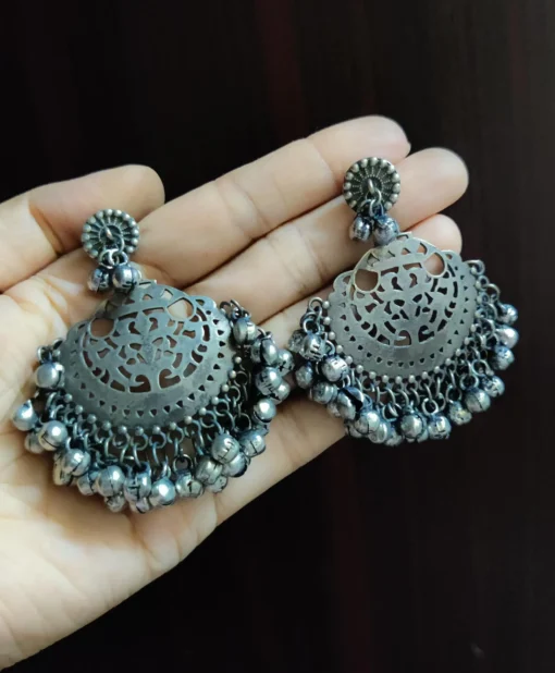 Glamaya Sparkle In Style: Premium Silver Lookalike Earrings 2 GLAM-ER-OX-50-193733-75-4 Glamaya Sparkle In Style: Premium Silver Lookalike Earrings 2 GLAM-ER-OX-50-193733-75-4