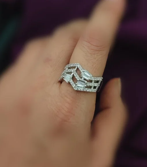 Glamaya Sparkling Mayra Cz Adjustable Ring: Trendy Style For Women 2 GLAM-RI-CZ-15F7-675596-25-7 Glamaya Sparkling Mayra Cz Adjustable Ring: Trendy Style For Women 2 GLAM-RI-CZ-15F7-675596-25-7