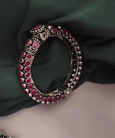 Glamaya Red Stone Oxidised Bangles: Affordable Elegance For Women 1 GLAM-BB-ST-55-714625-75-4