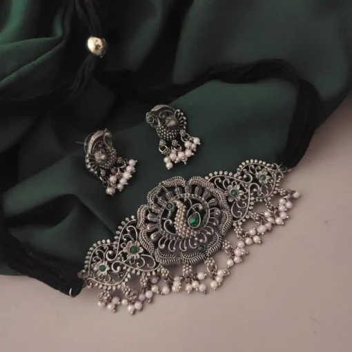 Glamaya Peacock Oxidized Choker Set With Earrings 1 GLAM-CN-BP-28-833120-42-5