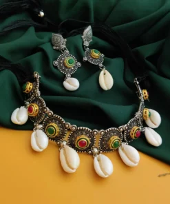 Glamaya Chic Fusion Choker Set: Stylish & Affordable Necklace Combo 1 GLAM-CN-OX-30-464431-49-5