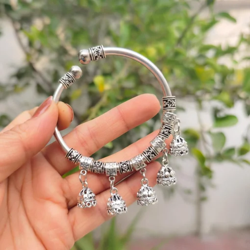 Glamaya Adjustable Oxidized Jhumki Bracelet: Fine Quality & Trendy Design 2 GLAM-BE-OX-5F7-992476-11-7 Glamaya Adjustable Oxidized Jhumki Bracelet: Fine Quality & Trendy Design 2 GLAM-BE-OX-5F7-992476-11-7