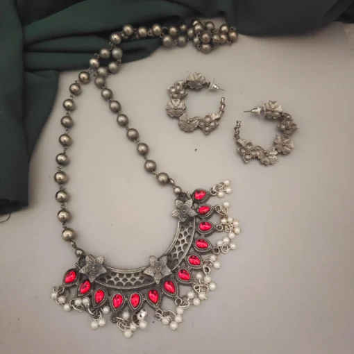 Glamaya Red & Black Long Chain Necklace Earrings Set: Trendy Combo For Women 1 GLAM-CN-BP-30-154479-49-5