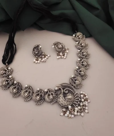 Glamaya Peacock Oxidised Choker Set With Pearl Earrings 1 GLAM-CN-PE-21F4-255017-35-7