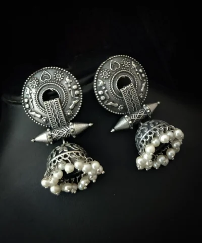 Glamaya Exquisite Silver Antique Jhumka Earrings 1 GLAM-ER-OX-21F4-305678-35-7