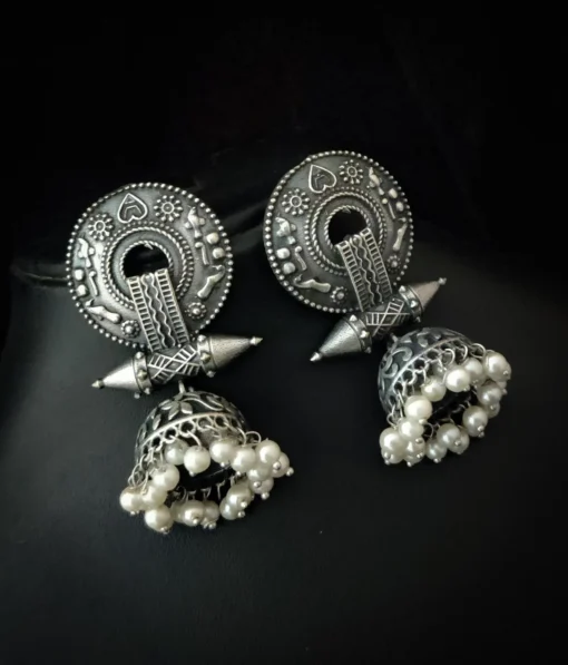 Glamaya Exquisite Silver Antique Jhumka Earrings 1 GLAM-ER-OX-21F4-305678-35-7