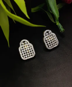 Glamaya Sparkle With Style: Affordable Cz Gold Studs 1 GLAM-ER-CZ-46F7-822811-70-3