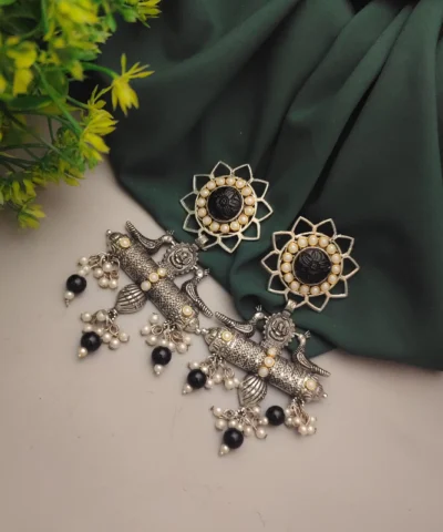 Glamaya Stylish Black Oxidised Antique Dangler Earrings 1 GLAM-ER-KU-50-401842-75-4