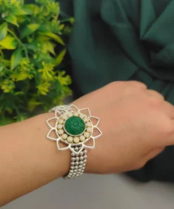 Glamaya Green Oxidised Flower Bracelet: Handmade Chic For Women 2 GLAM-BB-OX-50-511555-82-2