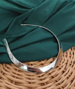 Glamaya Handcrafted Oxidised Silver Hasli Necklace: Trendy & Elegant Women's Jewelry 1 GLAM-NE-OX-21F7-741155-33-6